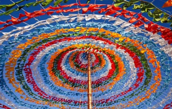 Shangri La Sutra Banner: A Visual Epic from Faith Symbols to Sky Paintings