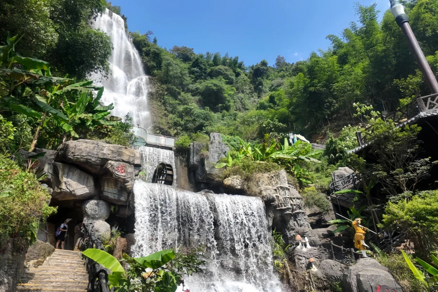 Bejia Mountain: A Canyon and Waterfall Adventure Along the Beijiang River-2