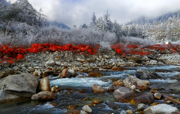 Glacier di Hailuogou: Un'era glaciale all'interno di Reach e un regno segreto delle sorgenti calde di neve-2