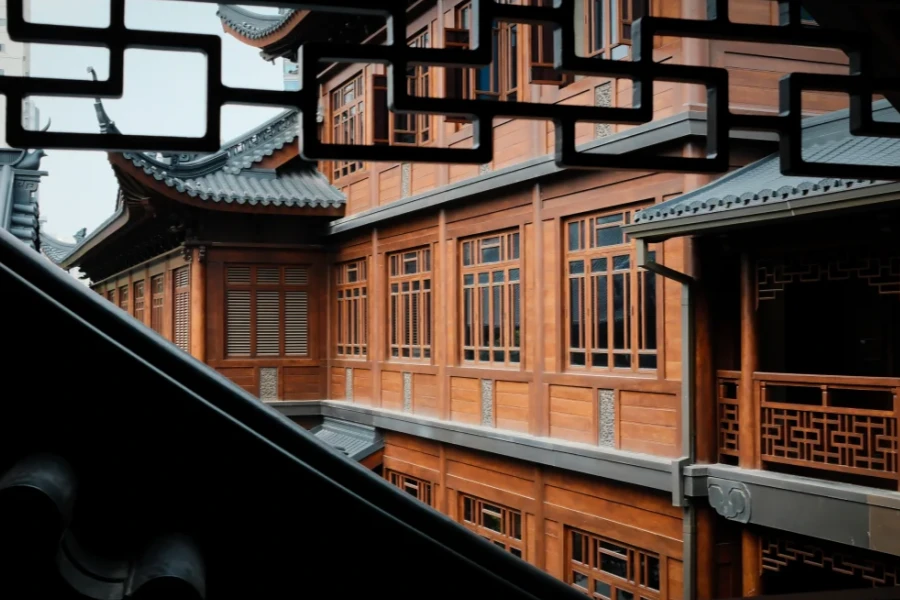 Jade Buddha Temple: A Journey to a Pure Land of White Jade in the Urban Jungle-2