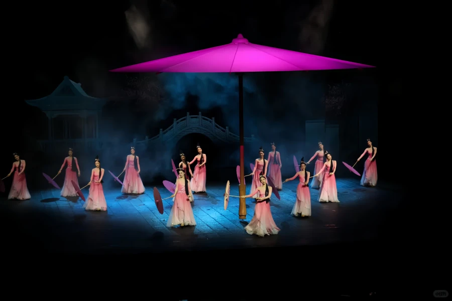 Shanghai Eternal Love: A trip through time and space from stage mys to urban memory-2