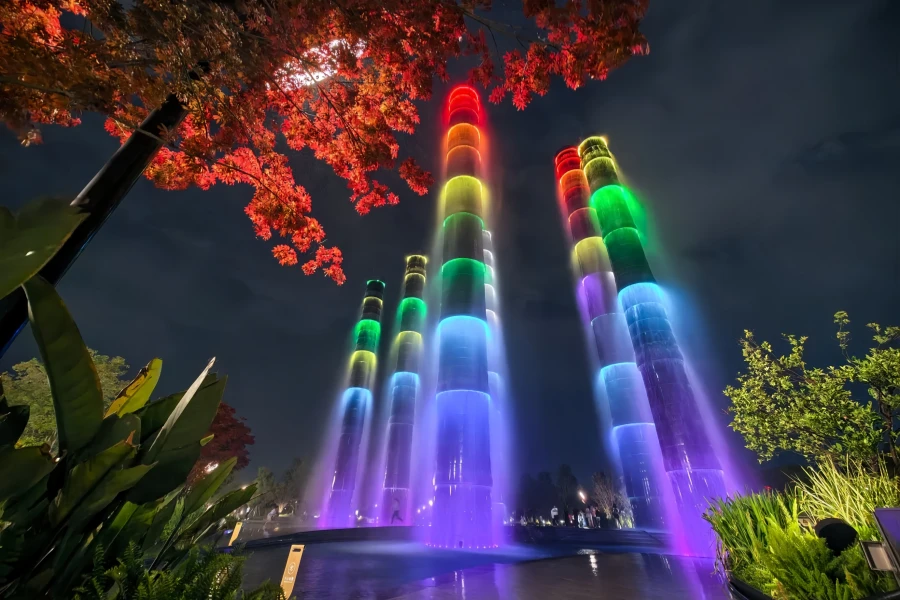 Chengdu SKP Torre: un viaggio attraverso una futura torre dell'acqua e arte della luce nel centro della città-3