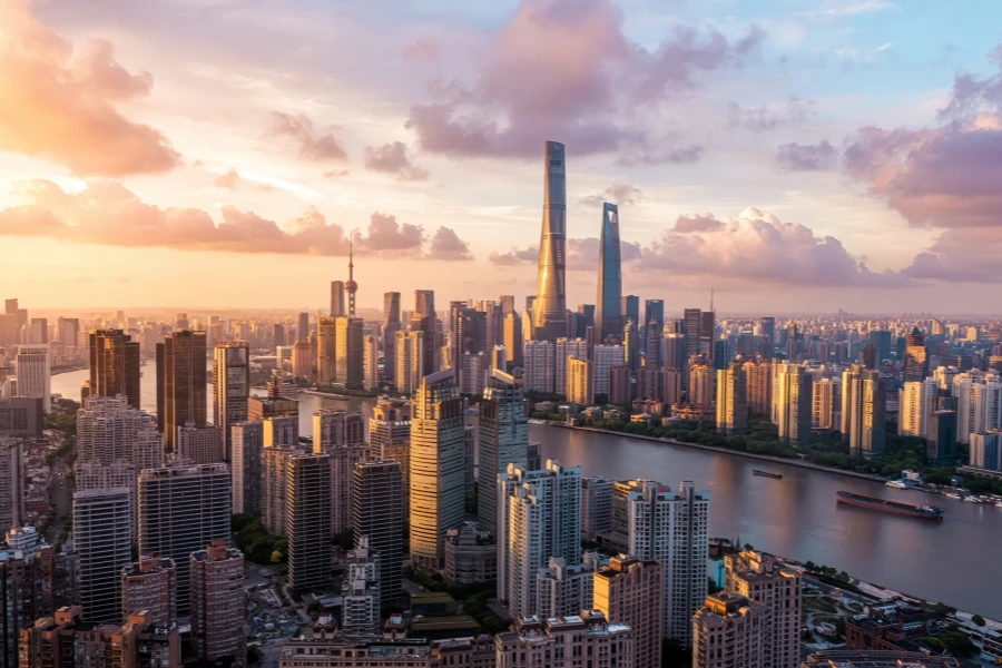 Jin Mao Tower: A Legendary Journey of Chinese Skyscrapers Touching the Sky