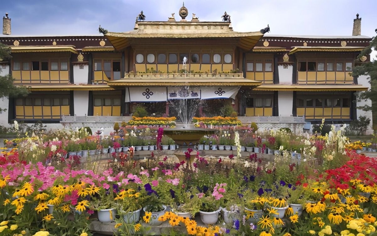 Day 1: Lhasa Arrival