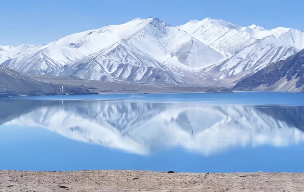 21日新疆オデッセイ:北の妖精から南の砂漠、中国のワイルドハートを通る旅