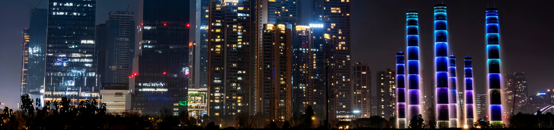 청두 SKP 타워: 도시의 미래 물 타워와 빛 아트를 통해 여행