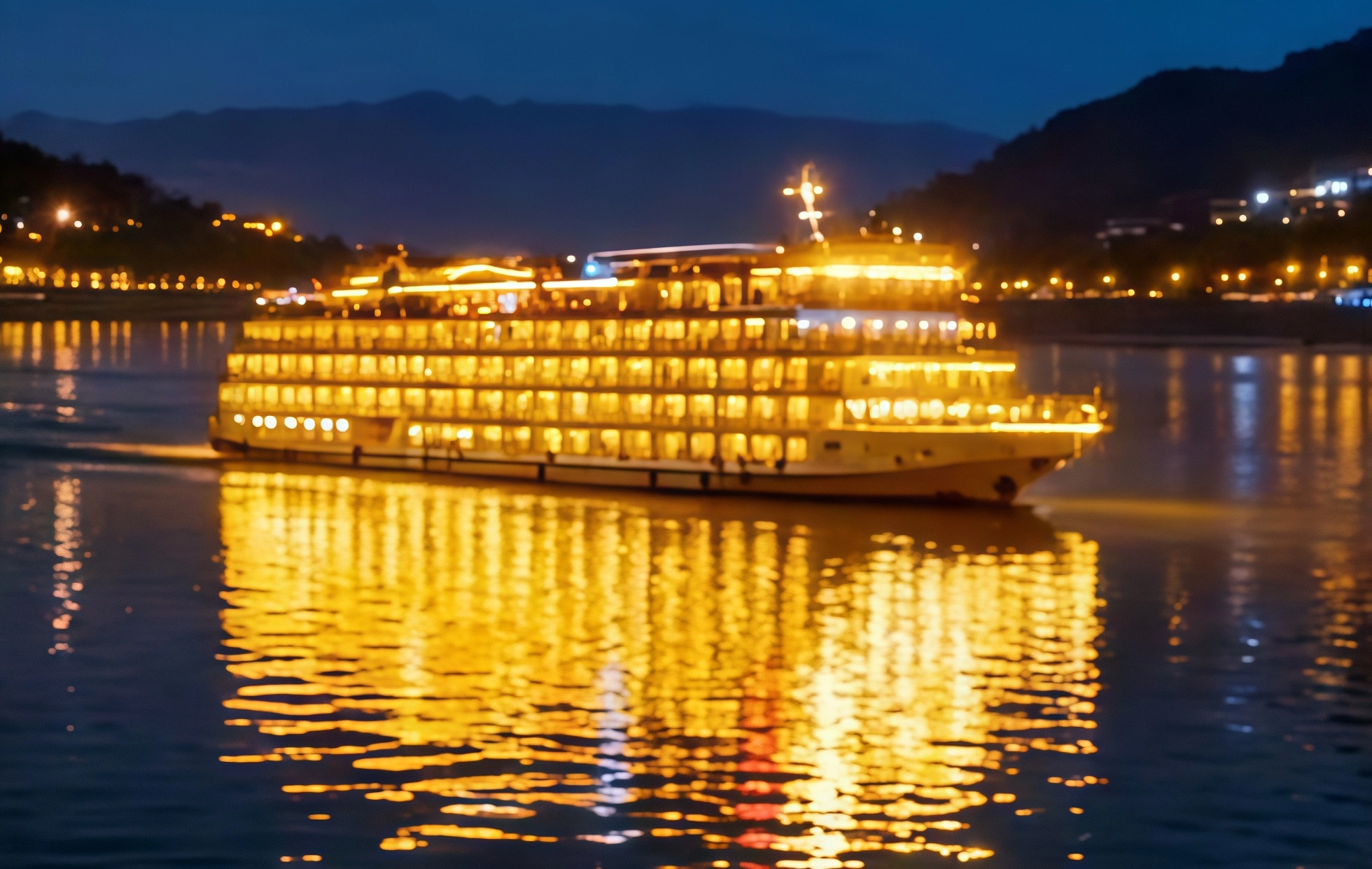 Night Tour of the Yangtze River