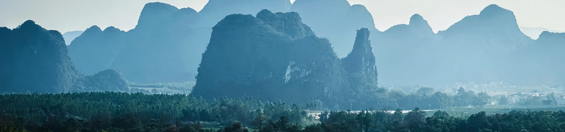 Yingxi 피크 숲 : Lingnan의 Picturesque 조경 탐험