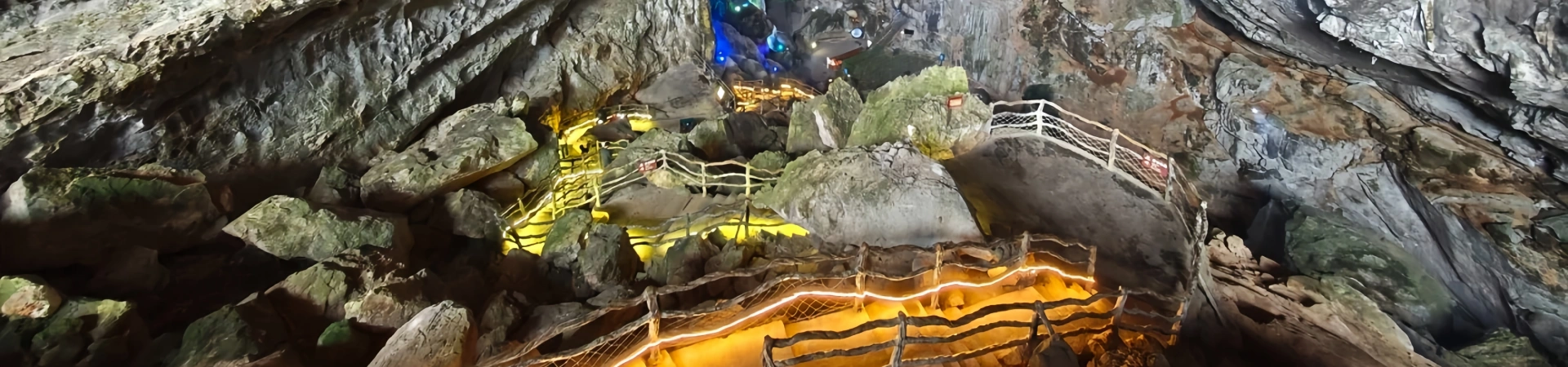 Lianzhou 지하 강: 지구의 핵심의 2 수백 백만 년을 통해 환상적인 여행