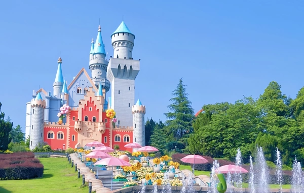 Чанша Window of the World: A Whimsical Landmark Journey to «Travel the World»