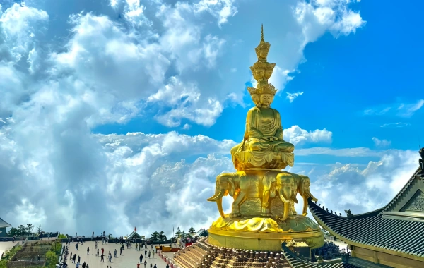 Giorno 1: Chengdu-Leshan-Emeishan